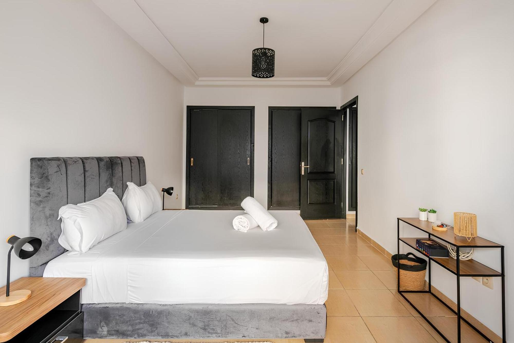 Appartement Acacia 2 Chambres Au Centre Ville Танжер Екстериор снимка